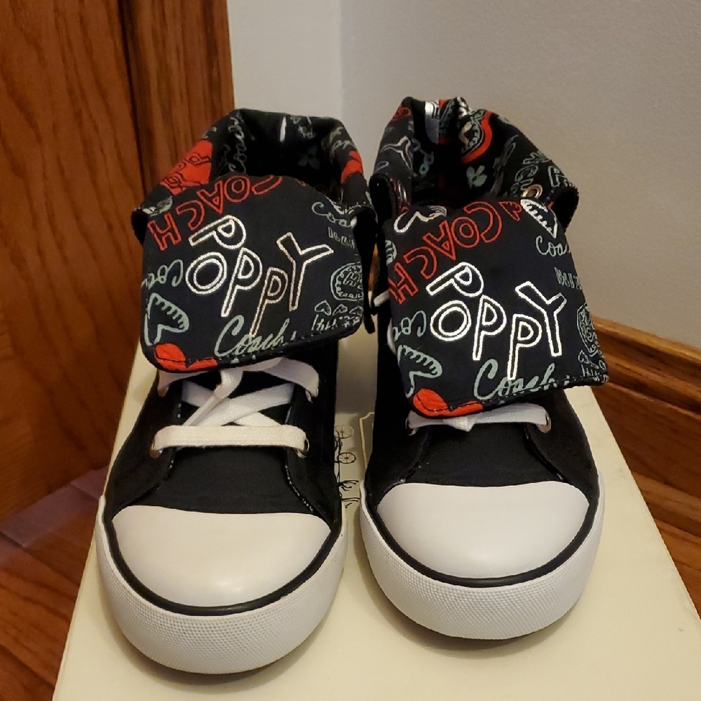 NWT Womens Coach Black and White Canvas Sneakers. 7 - Picture 3 of 16